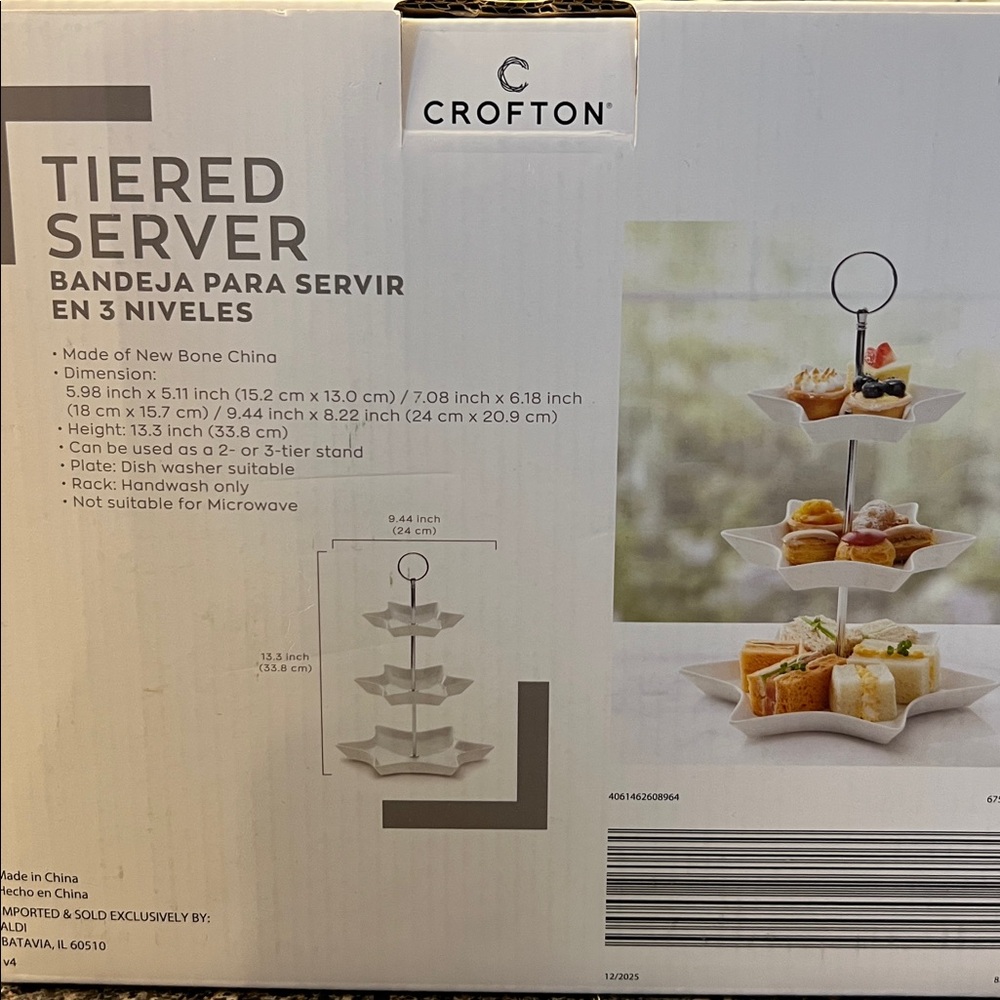 New in Box Crofton Star-shaped White, 3 Tier Buffet Server - Picture 5 of 6
